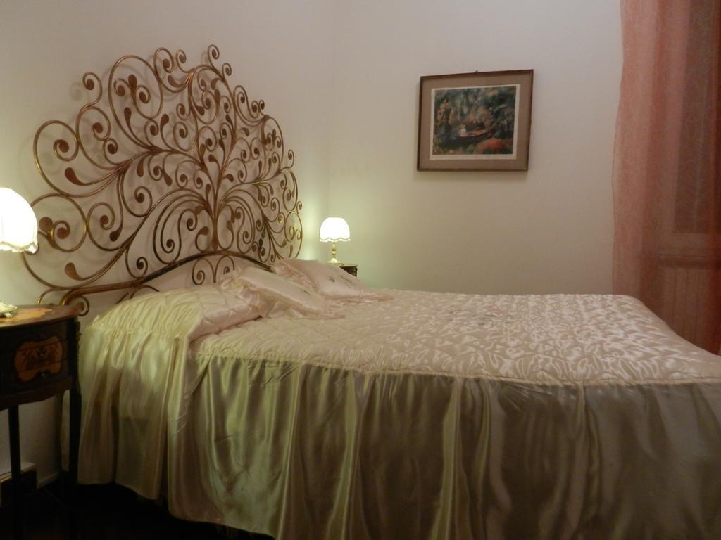 Villa Puccini Bed & Breakfast Lecco Habitación foto